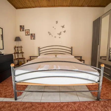 Ira's House Apartman *